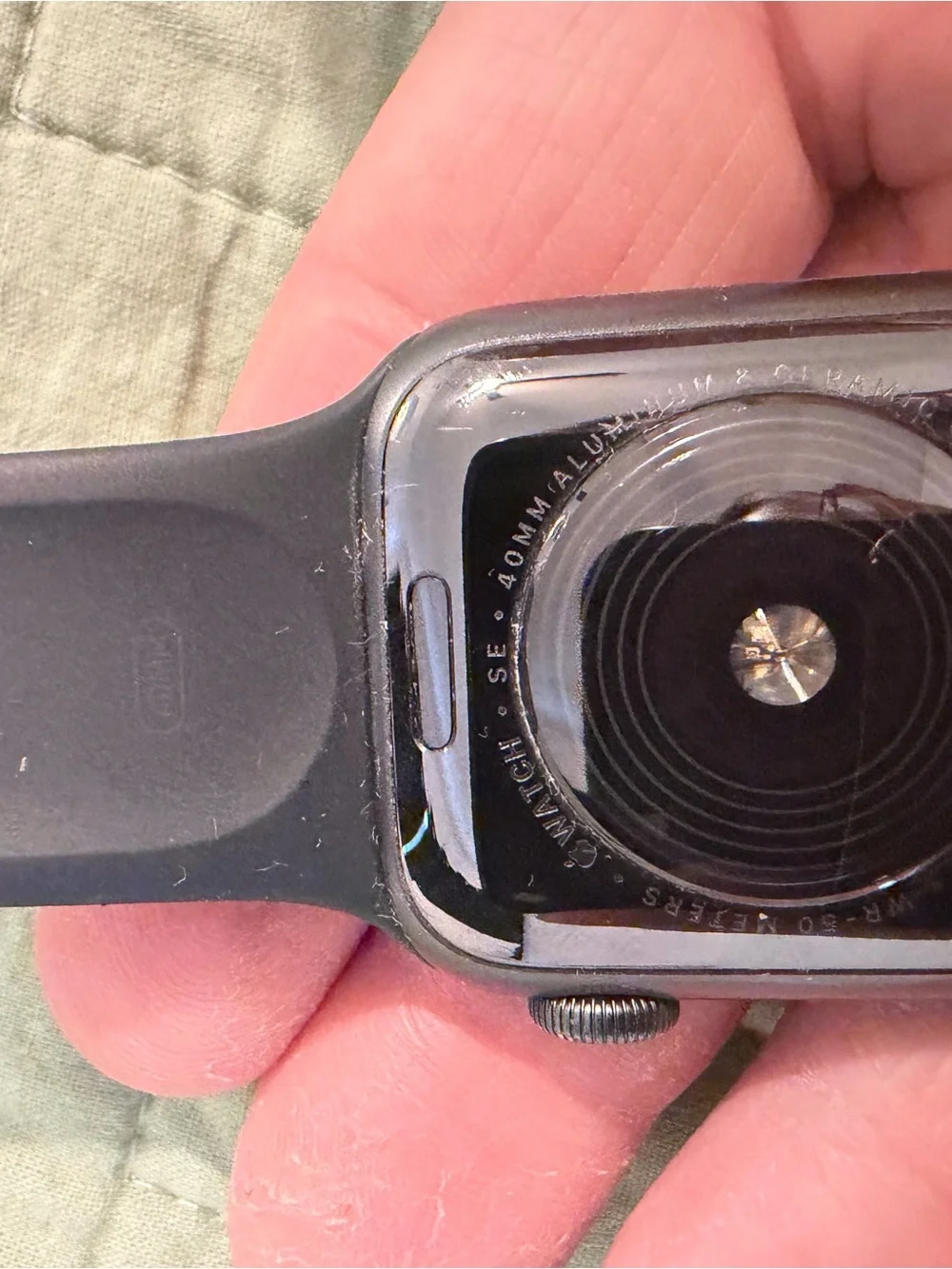 Apple Watch SE 40mm with Black Silicone Band